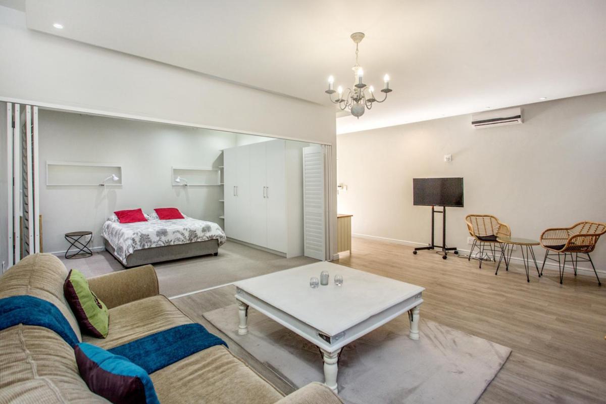 Sunset Beach Holiday Accommodation Cape Town Exterior photo